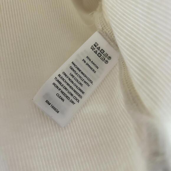 Sincerely Jules Off White Ribbed Long Sleeve Cropped Top Women's Large - Picture 4 of 4